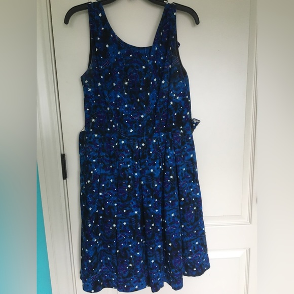 Bea and Dot by ModCloth Just be Cosmic dress Large - Picture 1 of 4